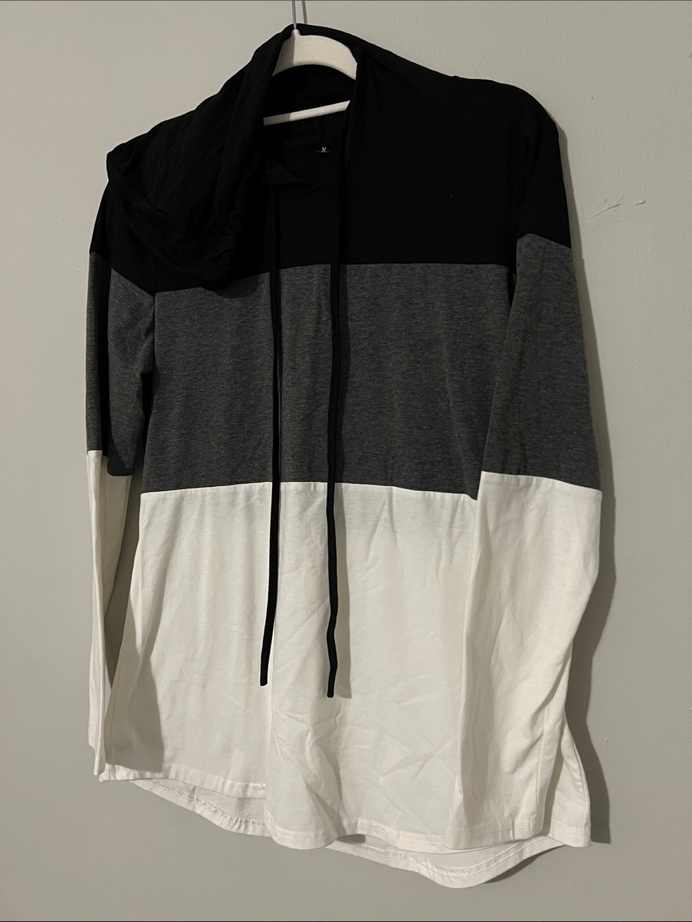Women’s Size M Colorblock Hooded Top in Black, Gray & White